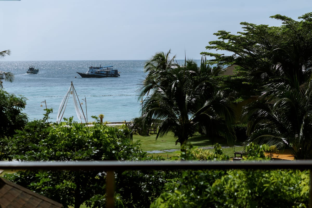 Beach/ocean view