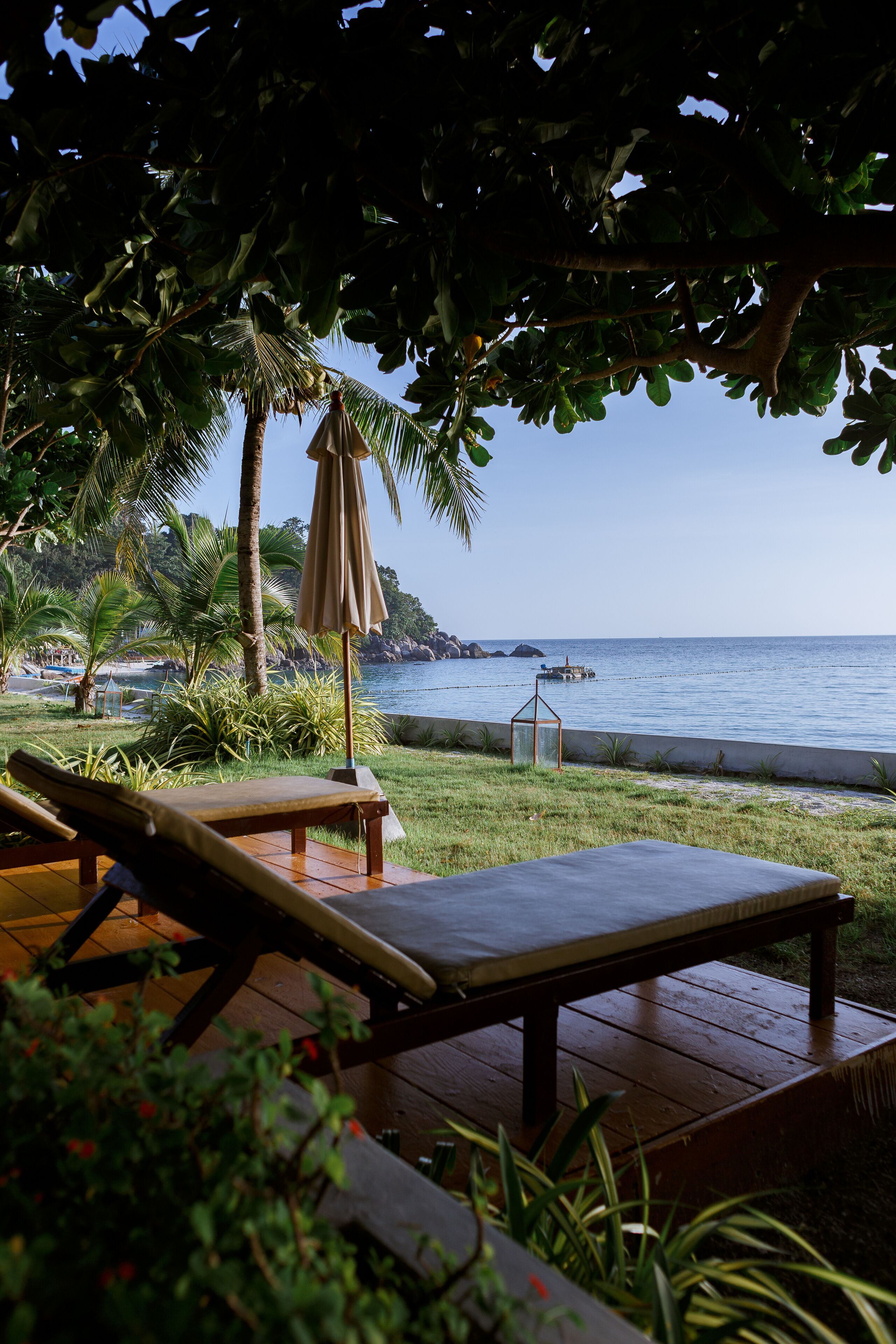 Bungalow, 1 très grand lit, en front de plage | Literie de qualité supérieure, minibar, coffres-forts dans les chambres