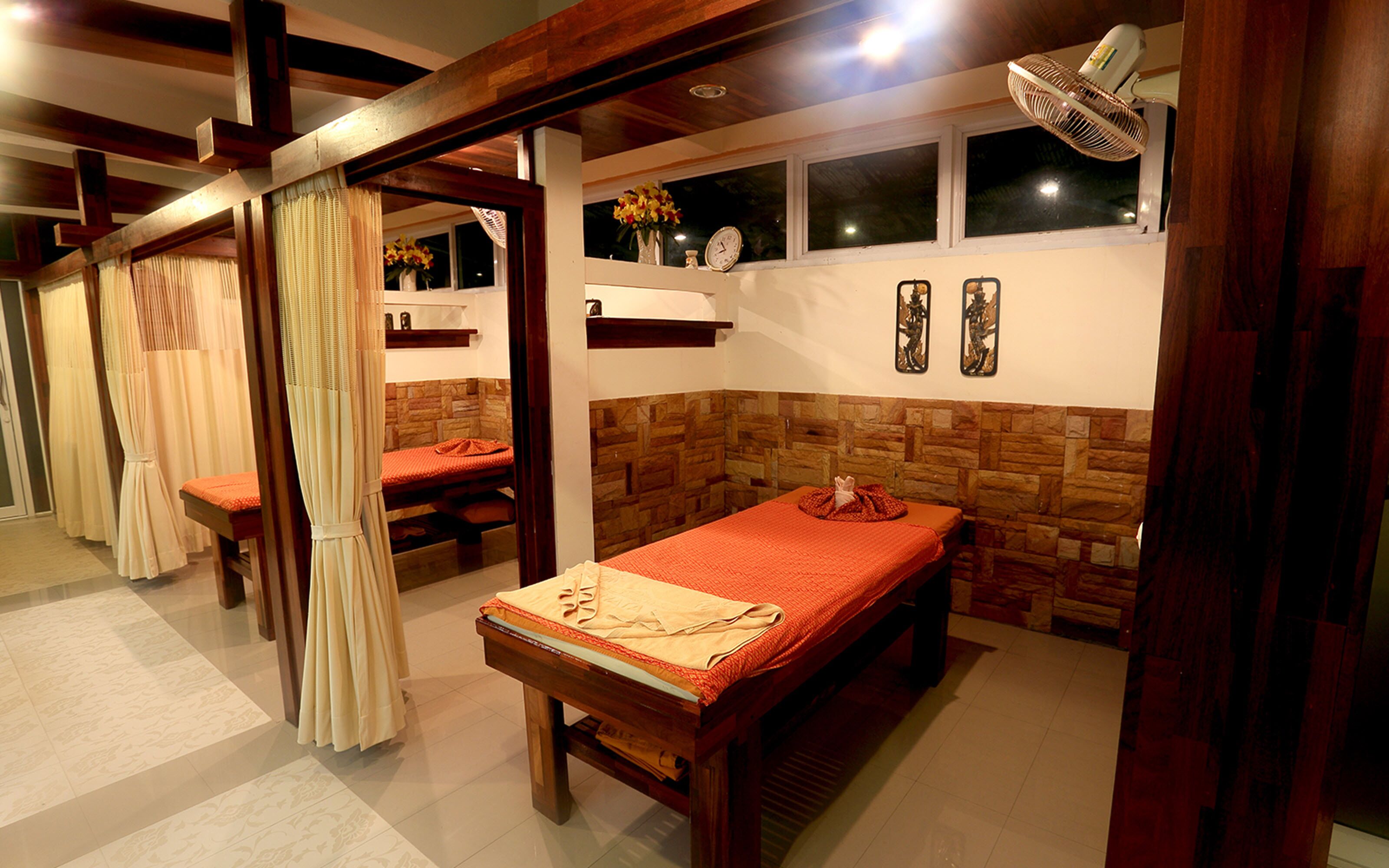 couples treatment room(s), sauna, body treatments, aromatherapy