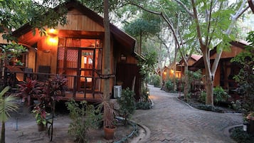 Garden Deluxe Bungalow | Széf a szobában, íróasztal és összecsukható ágy/pótágy (felár ellenében)