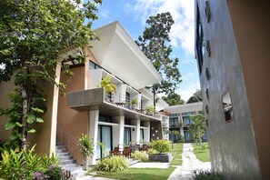 Deluxe-Zimmer | Zimmersafe, Schreibtisch, Zustellbetten, kostenloses WLAN