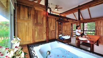 Couples treatment room(s), body treatments, aromatherapy, body scrubs