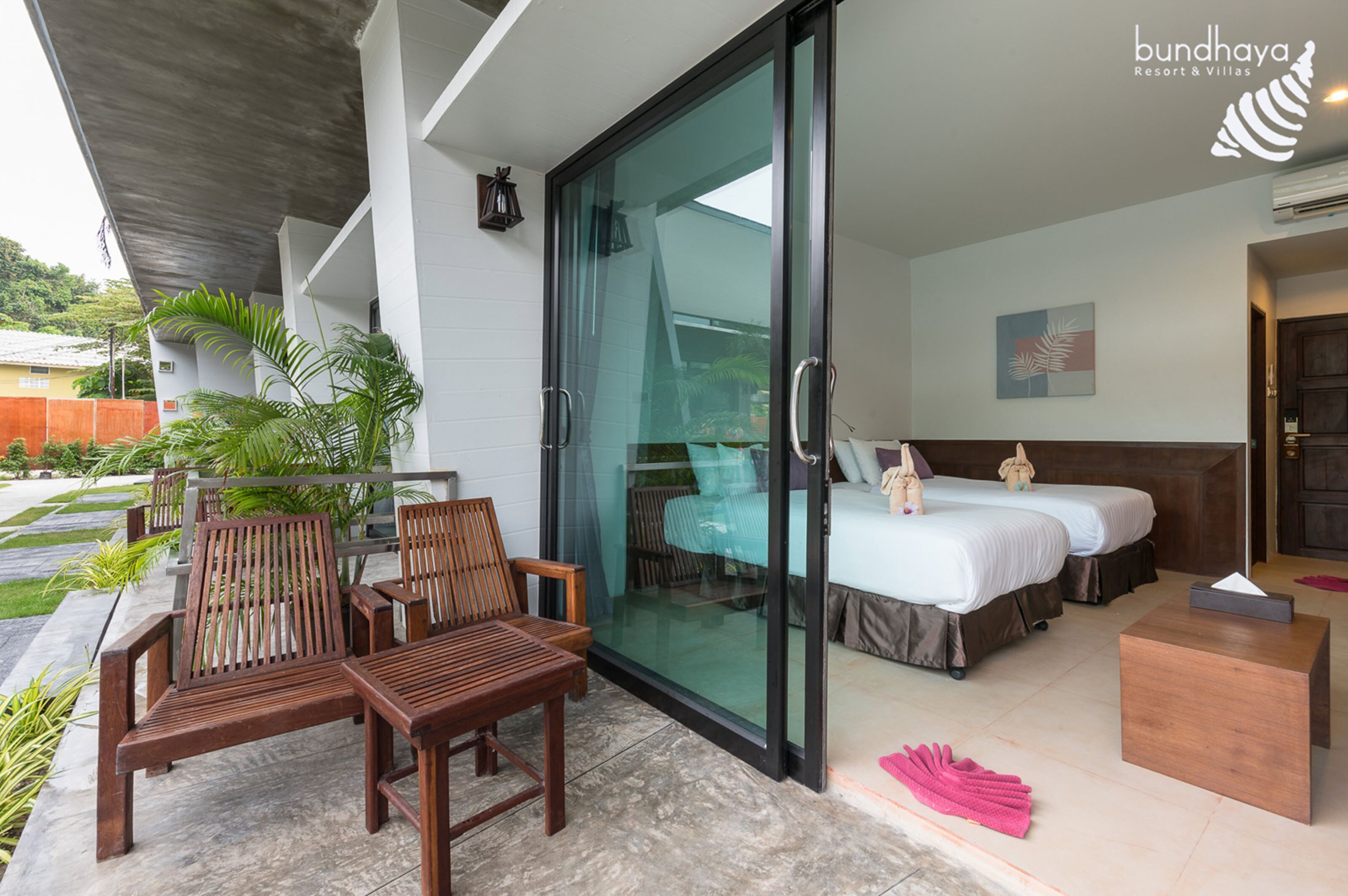 In-room safe, desk, rollaway beds, free WiFi