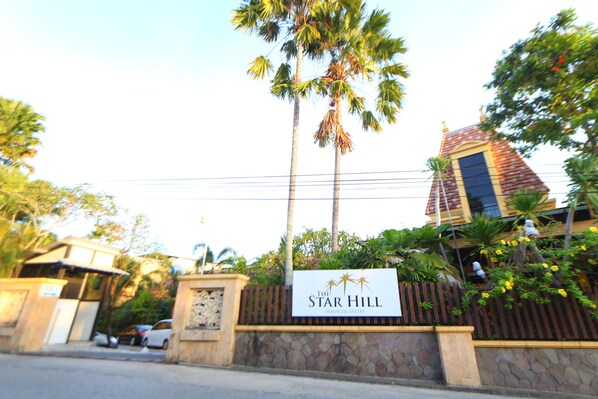 Exterior - The Star Hill Hotel (Balikpapan)