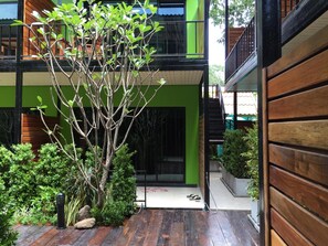 Gambar tidak terklasifikasi, 5 dari 33, tombol