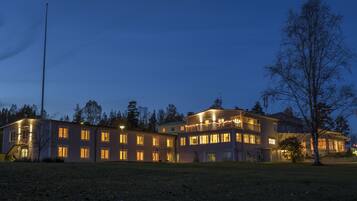 Front of property - evening/night