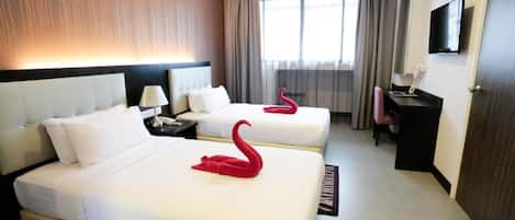 Chambre Deluxe avec lits jumeaux | 1 chambre, coffre-fort, bureau, accĂšs au Wi-Fi (inclus)