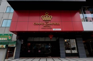 施設の正面