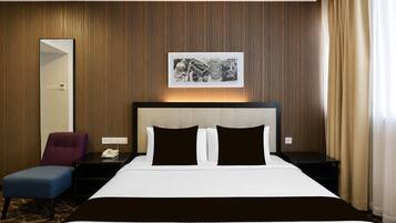 1 bedroom, in-room safe, desk, free WiFi