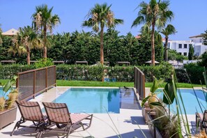 Habitación doble superior, piscina privada | Vistas desde la habitación