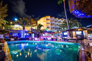 Fasade – kveld/natt