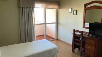 Twin Room | Terrace/patio