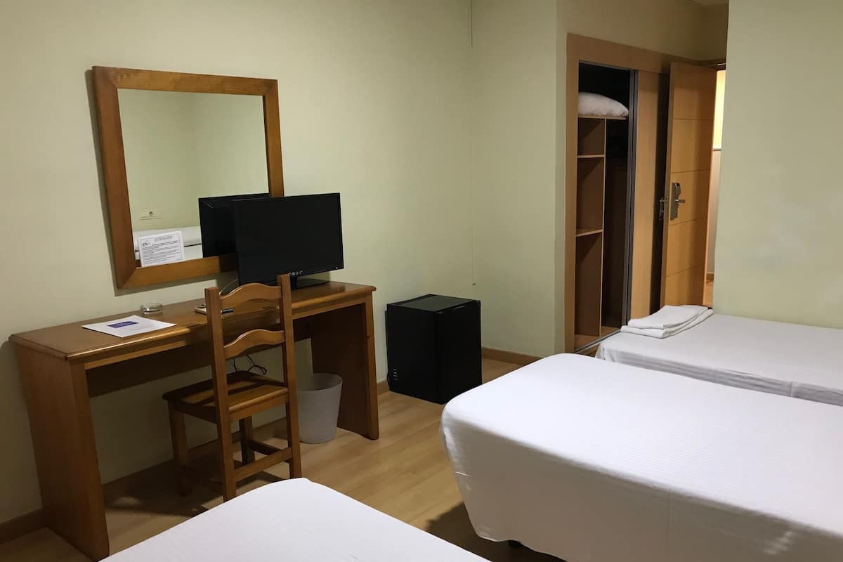 Minibar, in-room safe, desk, iron/ironing board (on request)