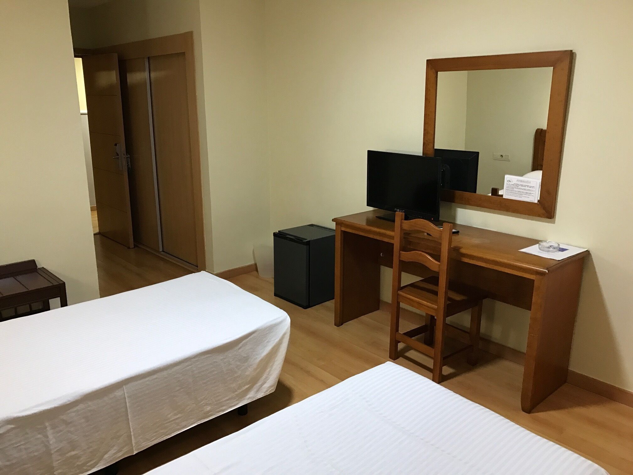 Minibar, in-room safe, desk, iron/ironing board (on request)