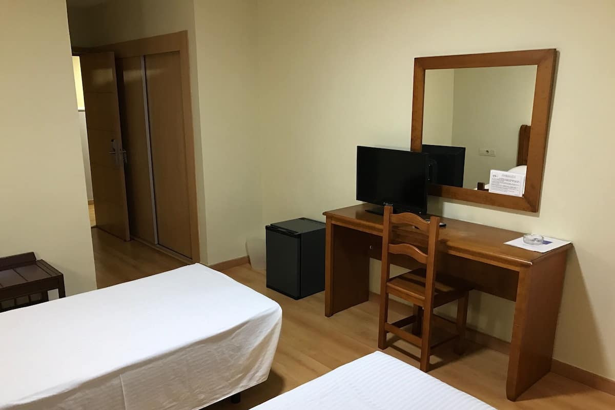 Minibar, in-room safe, desk, iron/ironing board (on request)