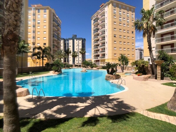 Piscine extérieure