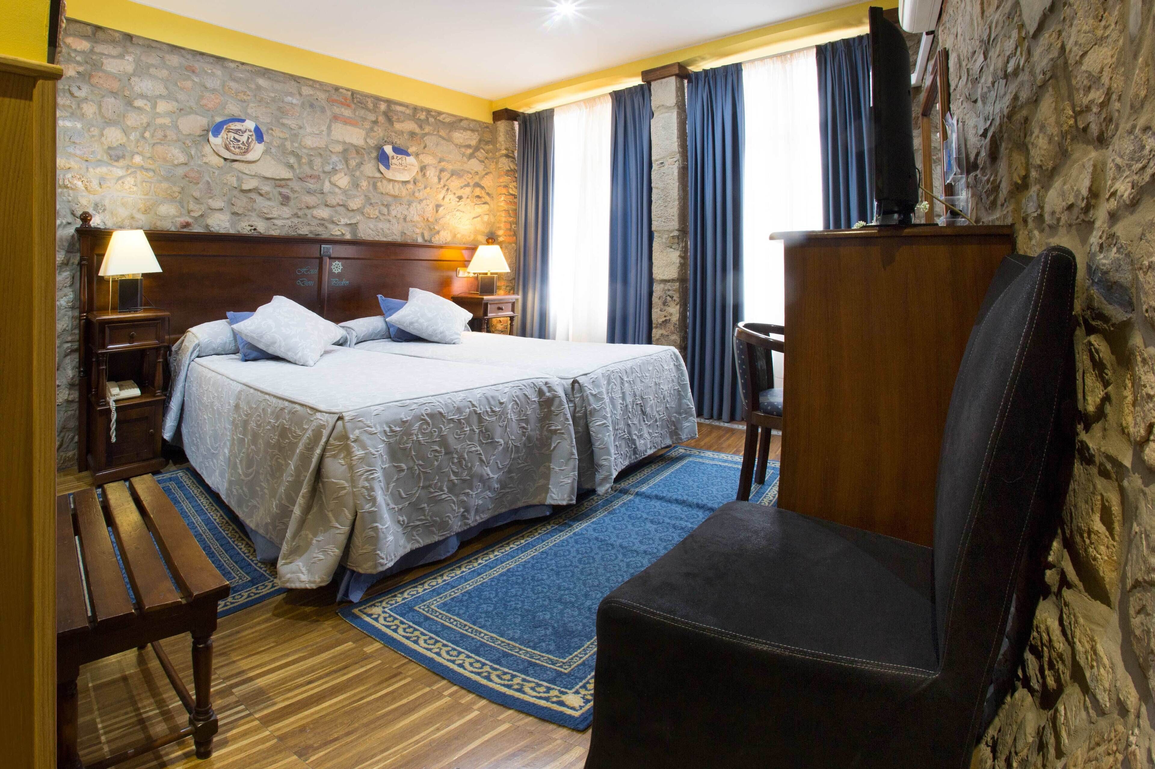 in-room safe, desk, iron/ironing board, rollaway beds