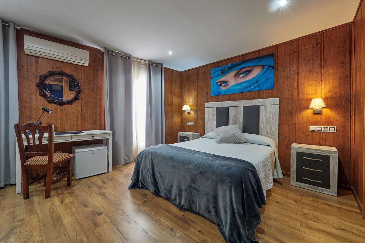 double room | in-room safe, desk, iron/ironing board, rollaway beds