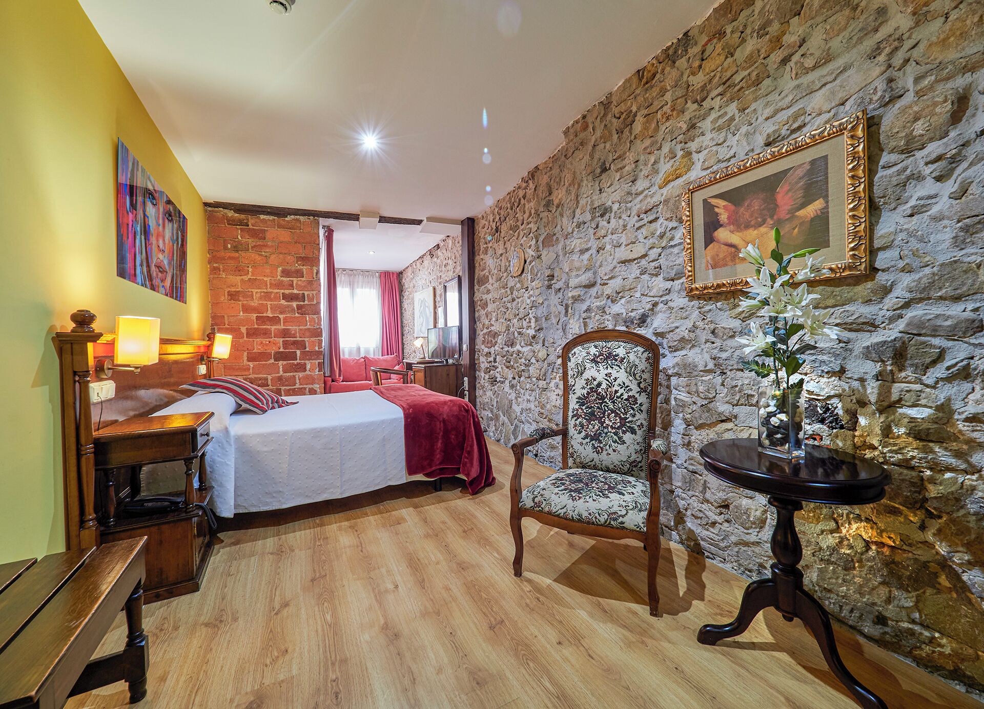 double room | in-room safe, desk, iron/ironing board, rollaway beds