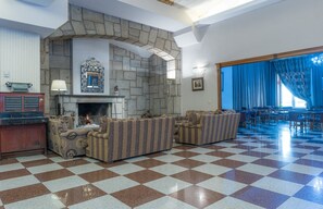 Fireplace - Hotel Colón (Bejar)