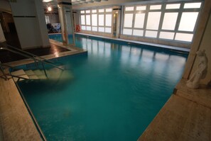 Indoor pool - Hotel Colón (Bejar)