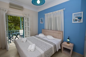 Doppel- oder Zweibettzimmer | Schreibtisch, Bügeleisen/Bügelbrett, kostenloses WLAN, Bettwäsche