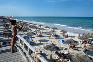 Indoor pool, 4 outdoor pools, pool umbrellas, pool loungers - Les 4 Saisons Aqua Park (Djerba Midun)