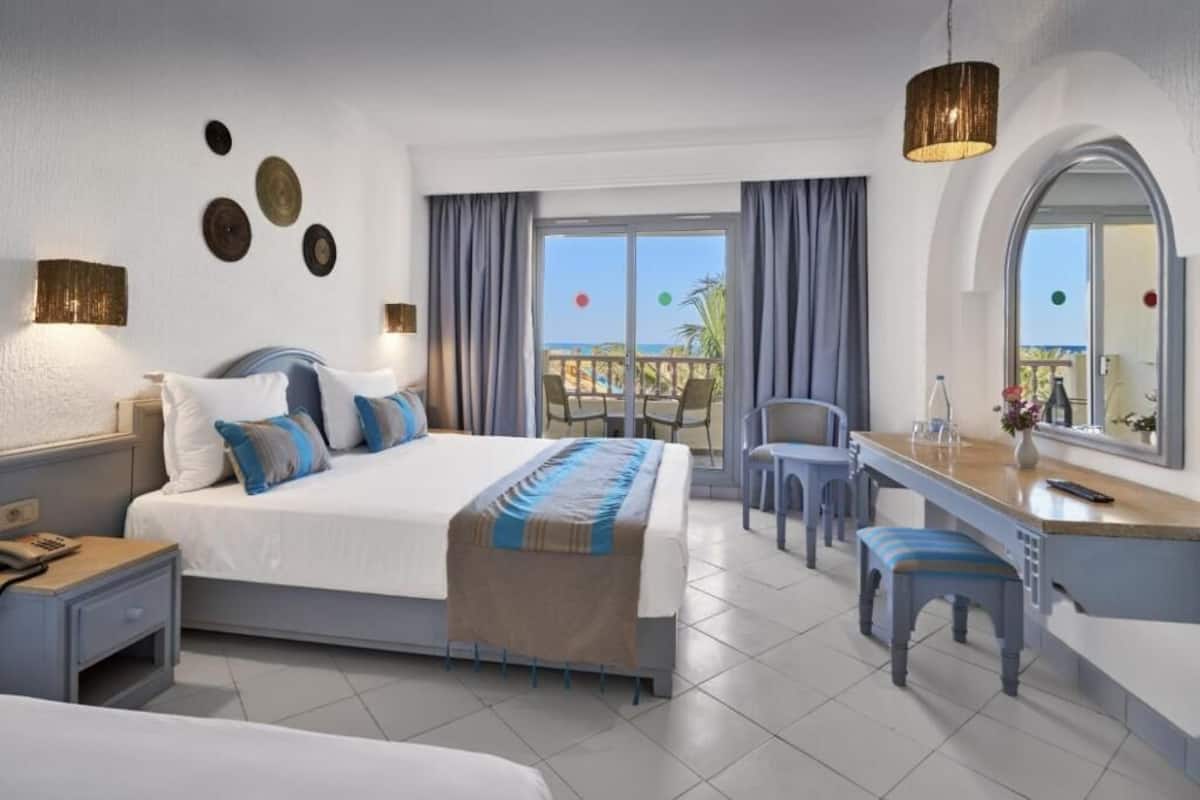 Blackout drapes, bed sheets