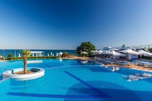 Outdoor pool - Primasol Sineva (Sveti Vlas)