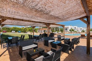 Outdoor dining - W Suites (Hersonissos)