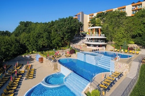 Innenpool, Außenpool