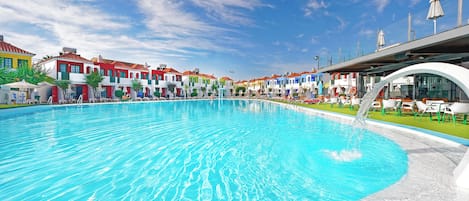 Outdoor pool, pool umbrellas, pool loungers