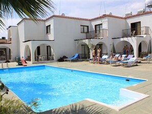 Outdoor pool - Florence (Ayia Napa)
