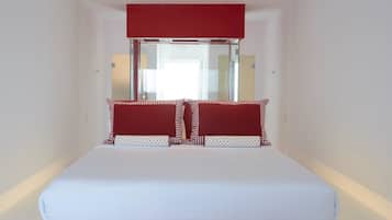 Suite junior, hidromasaje | Ropa de cama de alta calidad y minibar