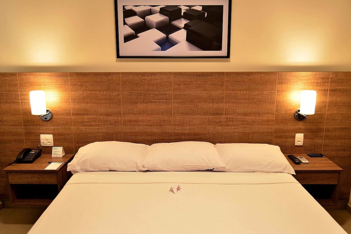 minibar, in-room safe, desk, soundproofing