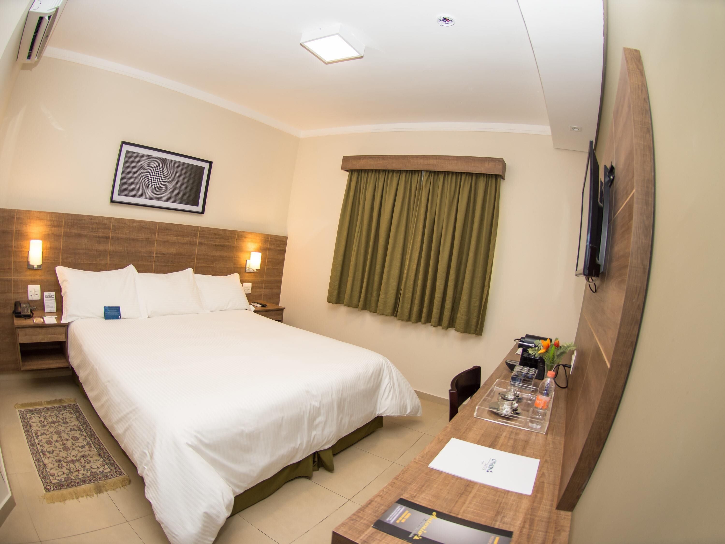 Superior Room, 1 Double Bed | Minibar, in-room safe, desk, soundproofing