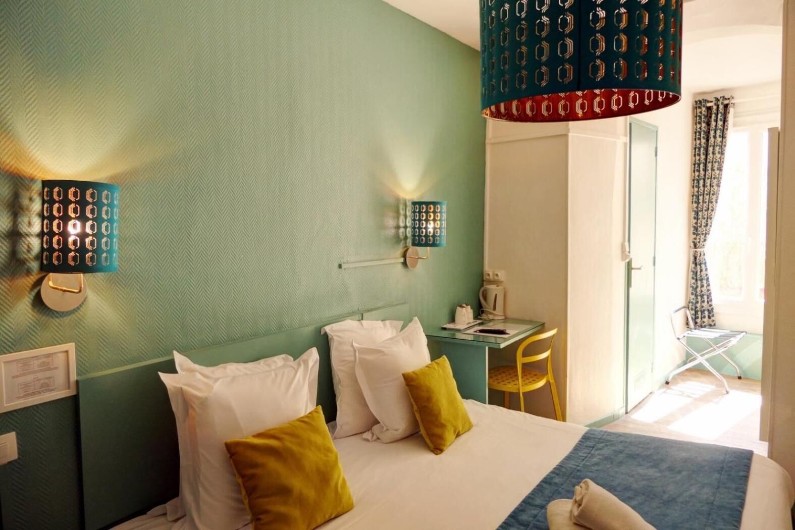 Premium bedding, in-room safe, soundproofing, iron/ironing board
