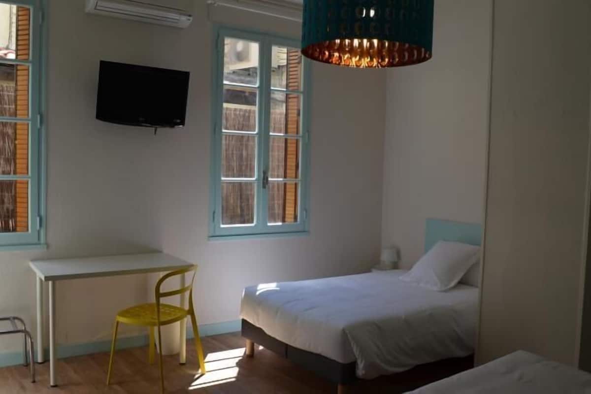 Camera tripla | Biancheria da letto di alta qualità, una cassaforte in camera