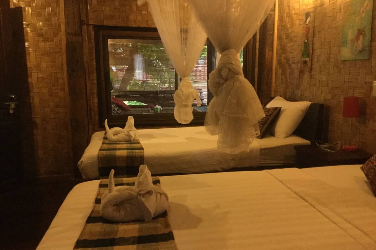 villa, garden view (5 persons - fan room) | in-room safe, desk, free wifi, bed sheets