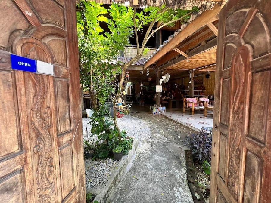 Fachada de la propiedad