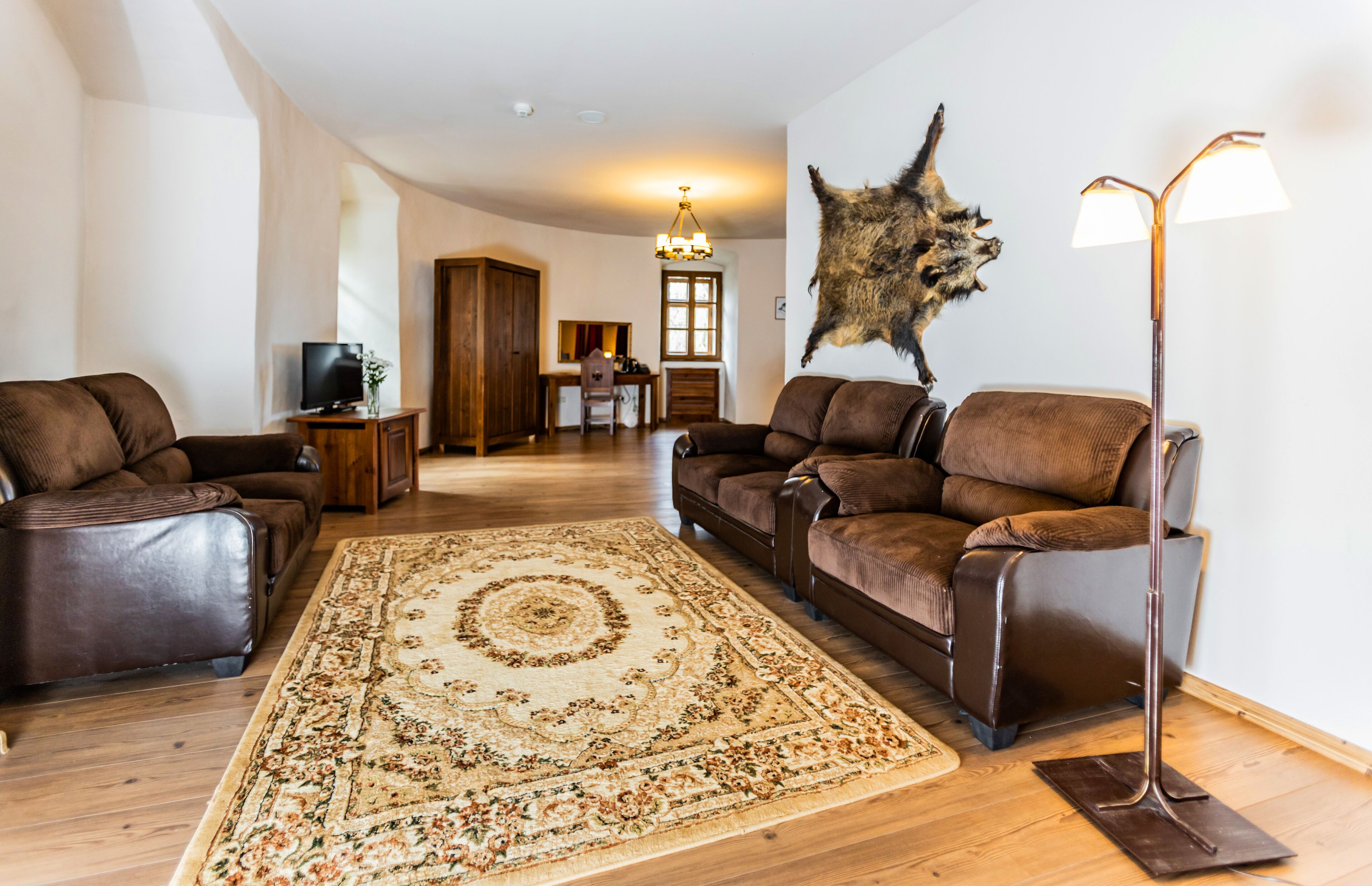 superior room, 1 bedroom | living area | flat-screen tv