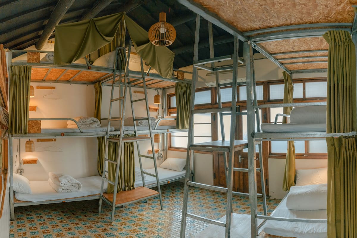 Dormitorio condiviso, dormitorio misto (10 persons) | Letti aggiuntivi (a pagamento), Wi-Fi gratuito, lenzuola