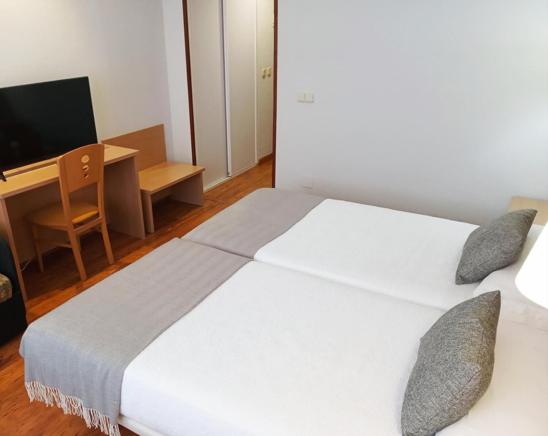 Blackout drapes, free cribs/infant beds, rollaway beds, free WiFi