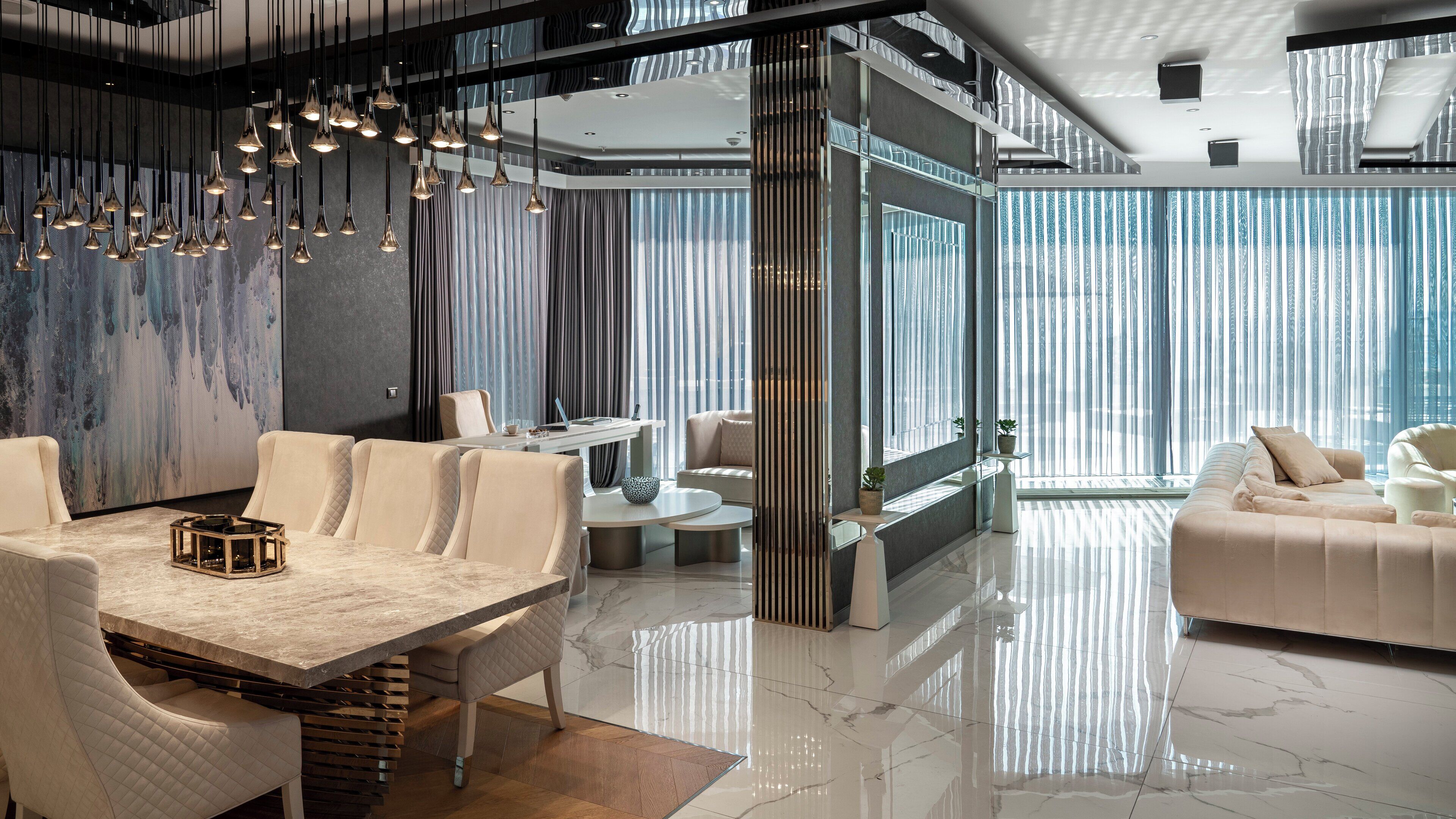 1 bedroom, premium bedding, down duvets, minibar