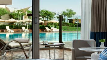 Suite Junior, 1 Tempat Tidur King, akses ke kolam renang | Pemandangan dari kamar