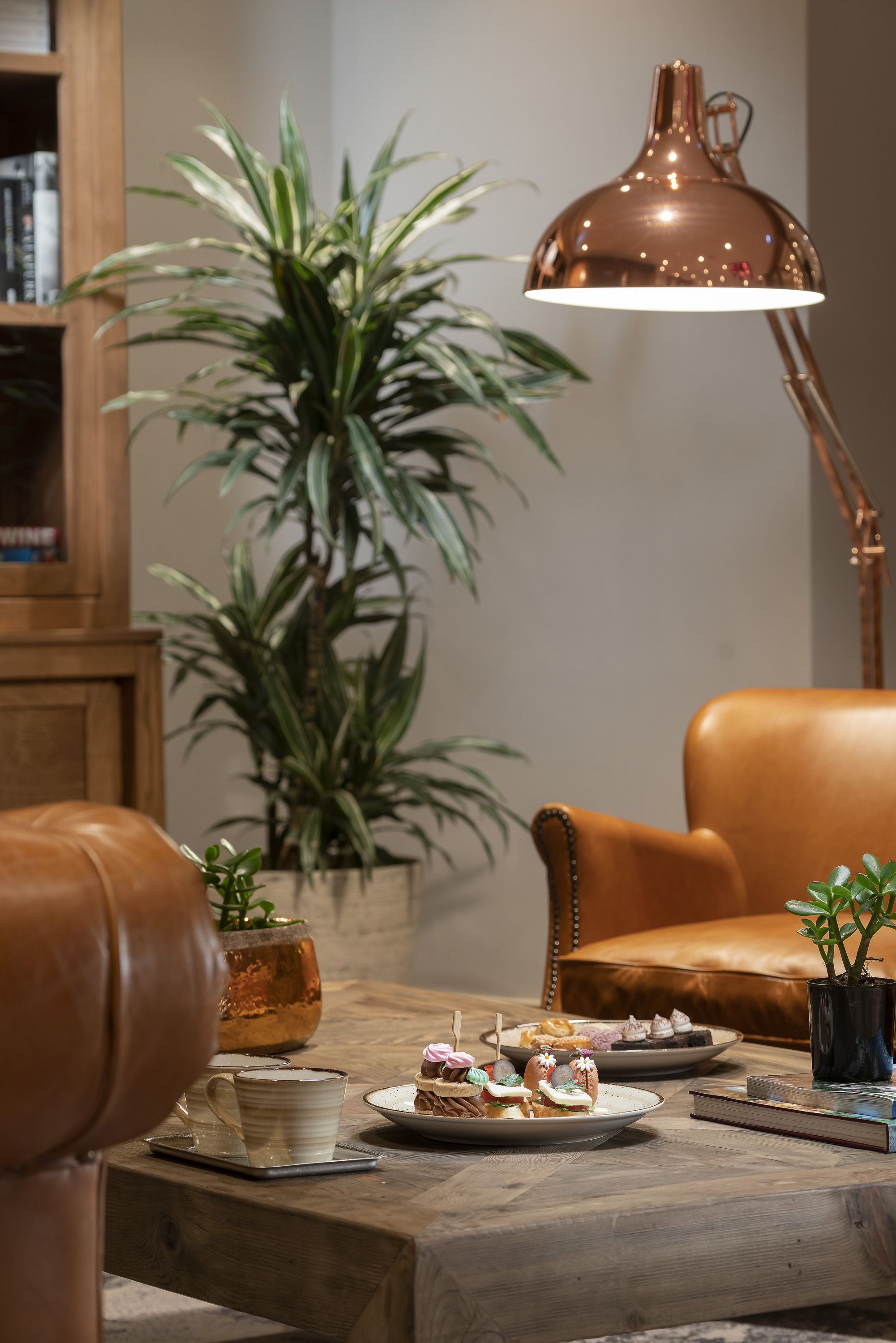 junior room, 1 king bed, non smoking (club lounge access) | lounge | ocean views, serves breakfast, lunch and dinner