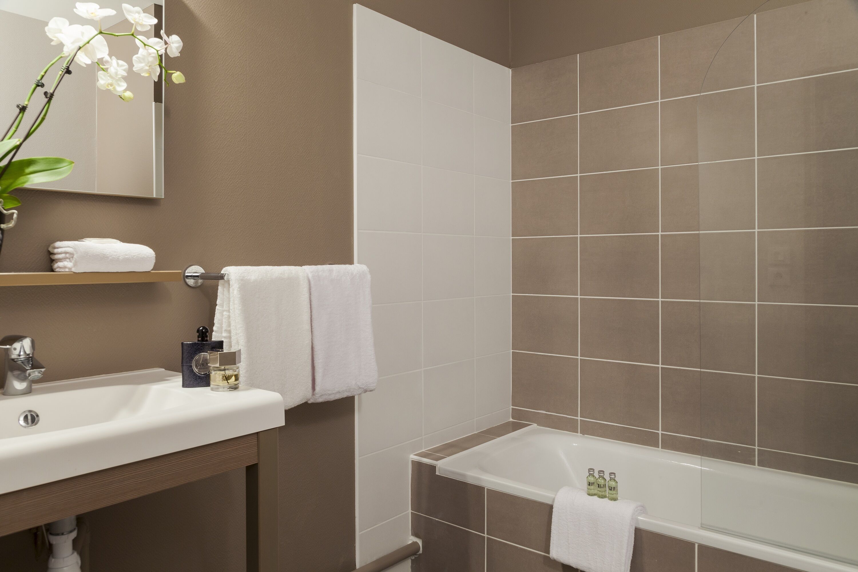 Photo - Nehô Suites Porte de Genève - Gare Annemasse