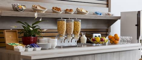 Daily buffet breakfast (EUR 11 per person)