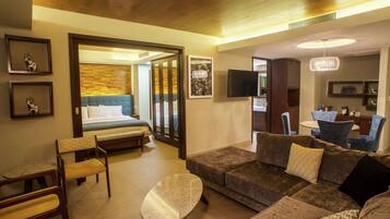 King Suite, Habitación | Ropa de cama de alta calidad y caja de seguridad en la habitación