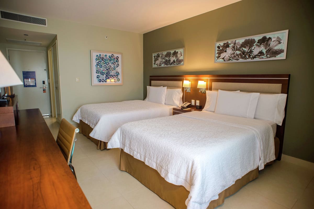 Room | Premium bedding, in-room safe, desk, blackout drapes